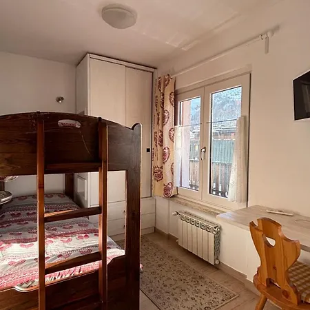 公寓 Trilocale Centro Cervinia 布勒伊-切尔维尼亚