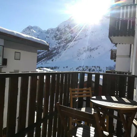 Trilocale Centro Cervinia Lägenhet